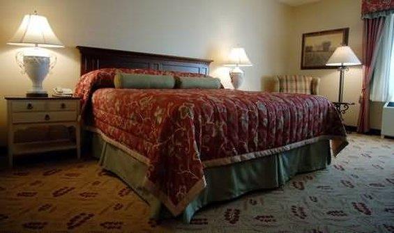 Normandy Farm & Conference Center Hotel 3*