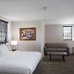 Normandy Farm Hotel & Conference Center
